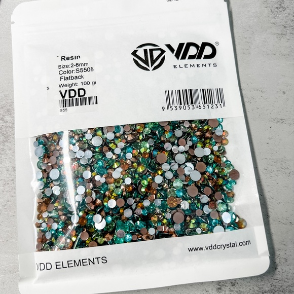 Flatback Rhinestones, Resin, 5 bags, 100g each mixed sizes 2mm-6mm - Picture 8 of 11